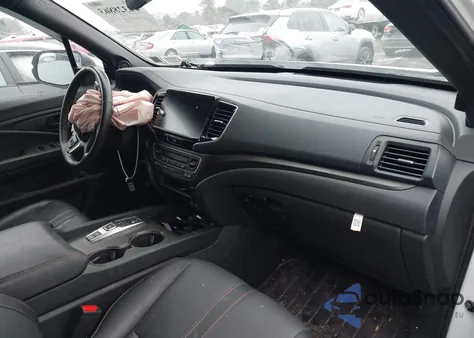 2025 Honda Ridgeline Trailsport z USA, uszkodzony, nr VIN 5FPYK3F63SB021513